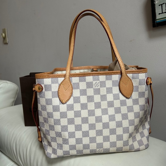 Stunning Louis Vuitton Neverfull pm🤍🩵Azur - Picture 5 of 16